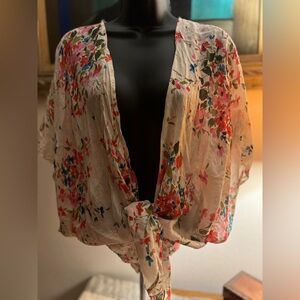 “Love 21” Silk cover blouse